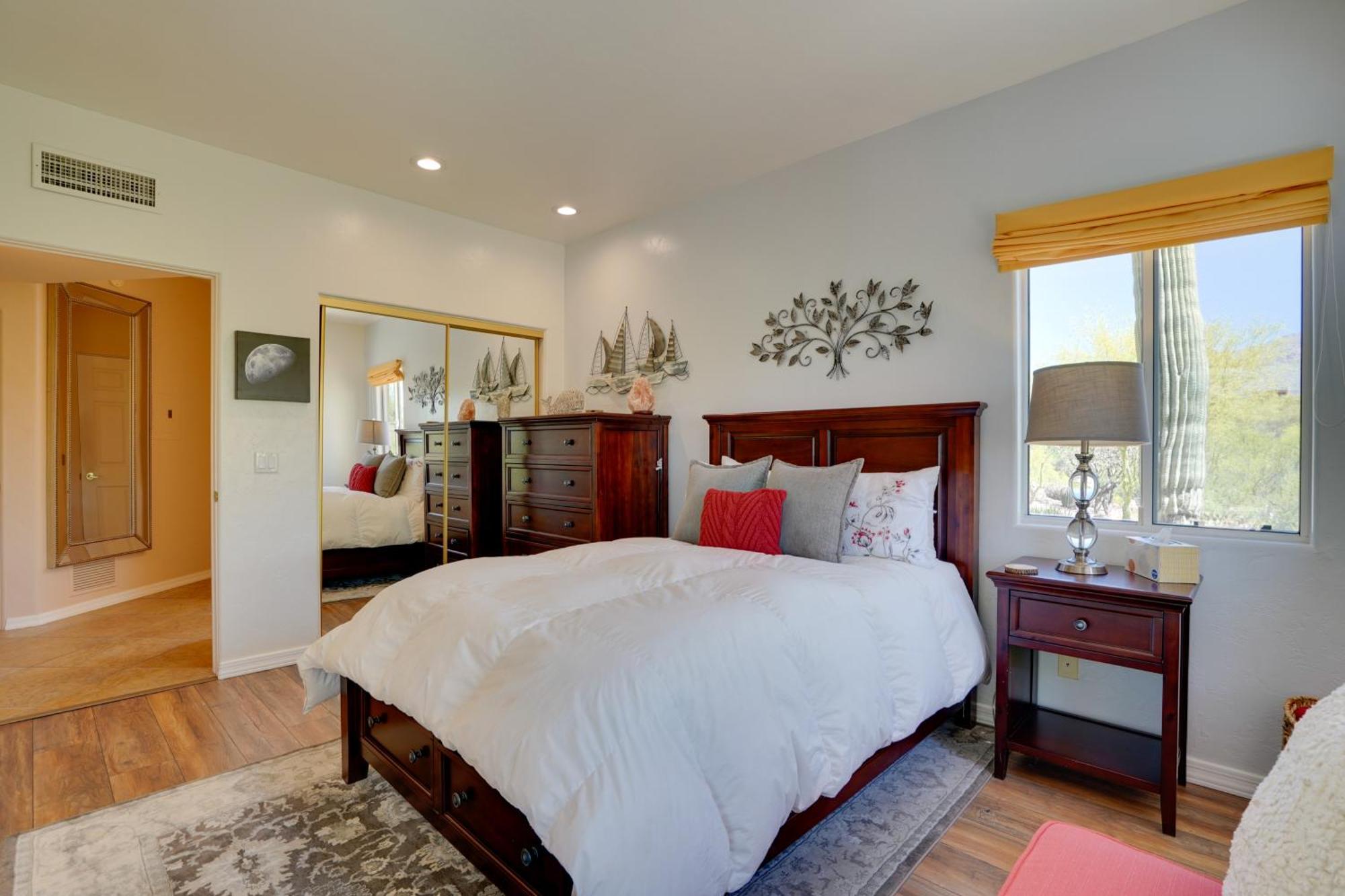 Updated With Panoramic Mtn Views And Pool! Holiday home *
