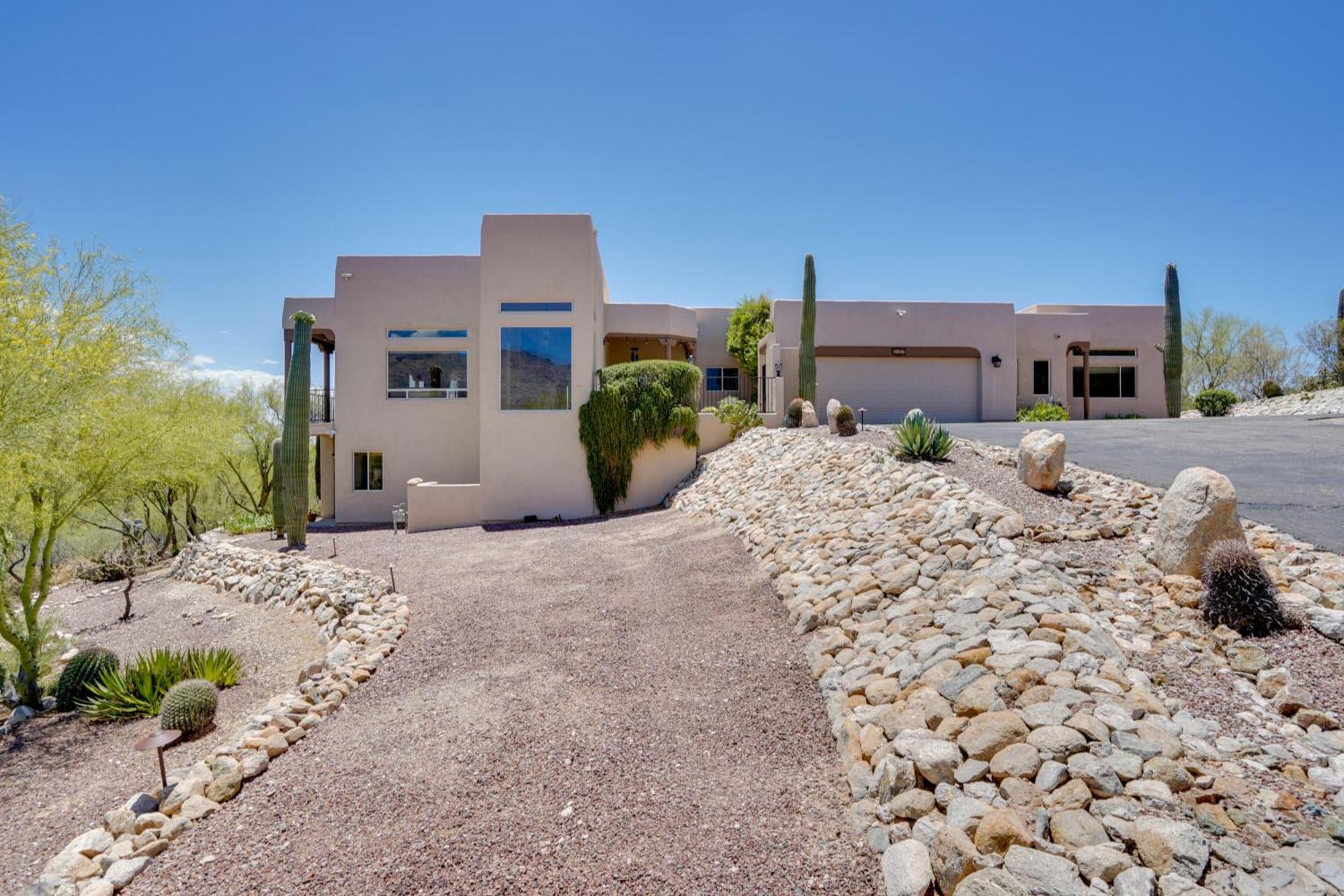 Updated With Panoramic Mtn Views And Pool! *