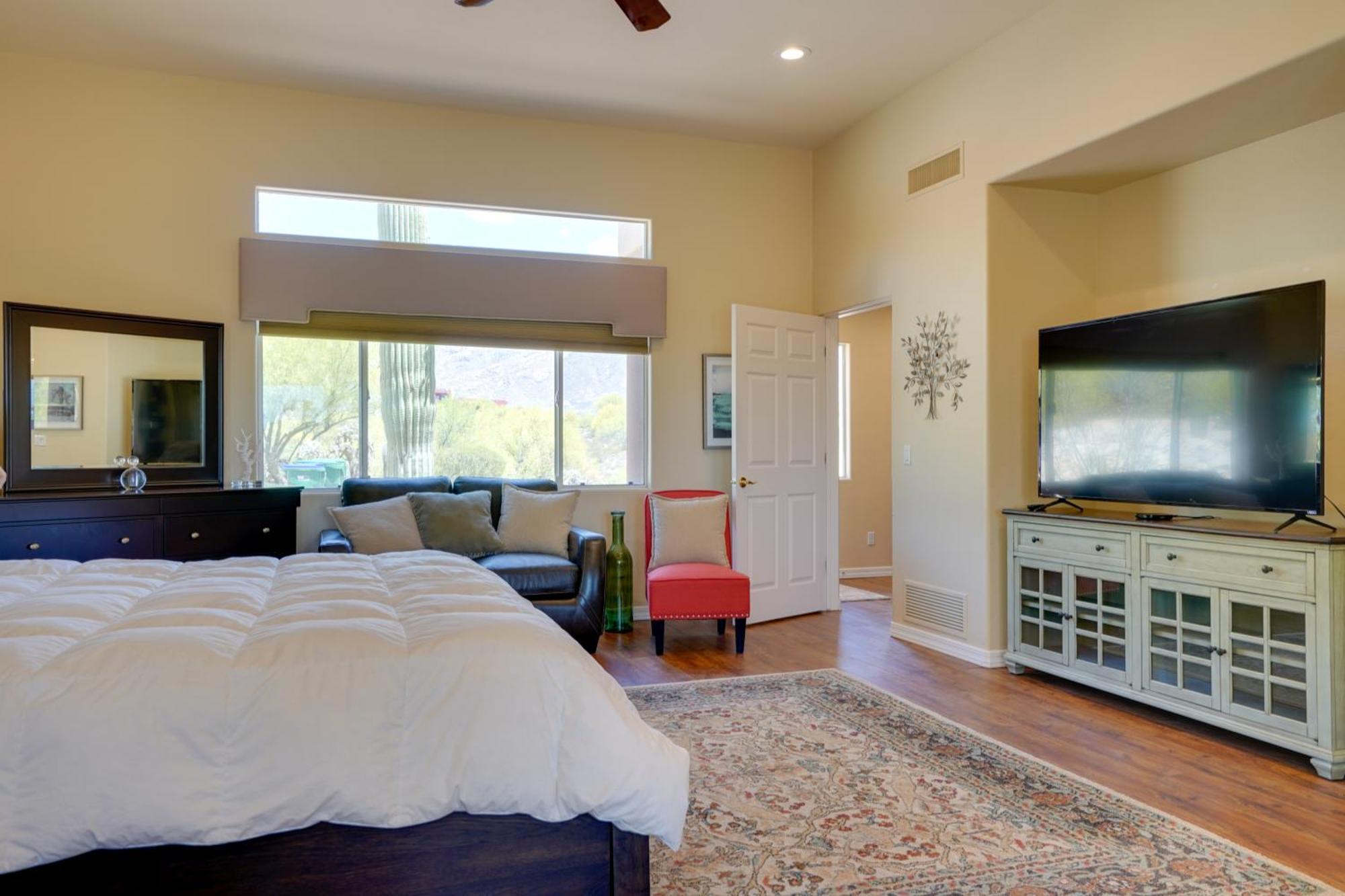 Updated With Panoramic Mtn Views And Pool!