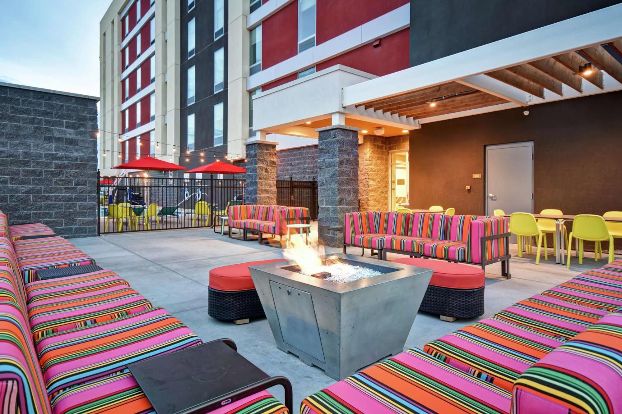 Hotel Home2 By Hilton