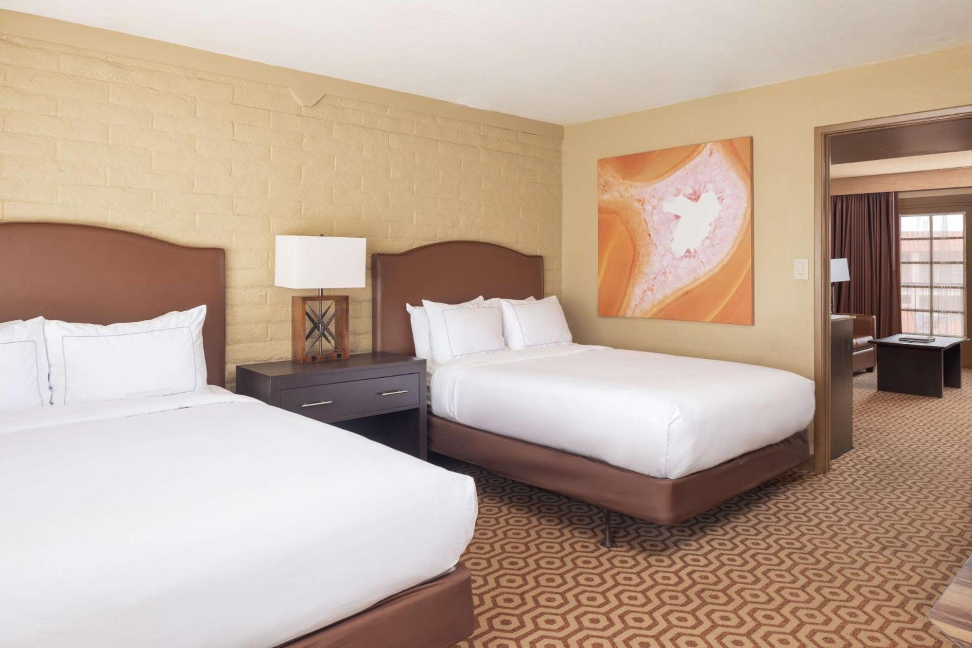 Doubletree By Hilton Tucson-williams Center 4*