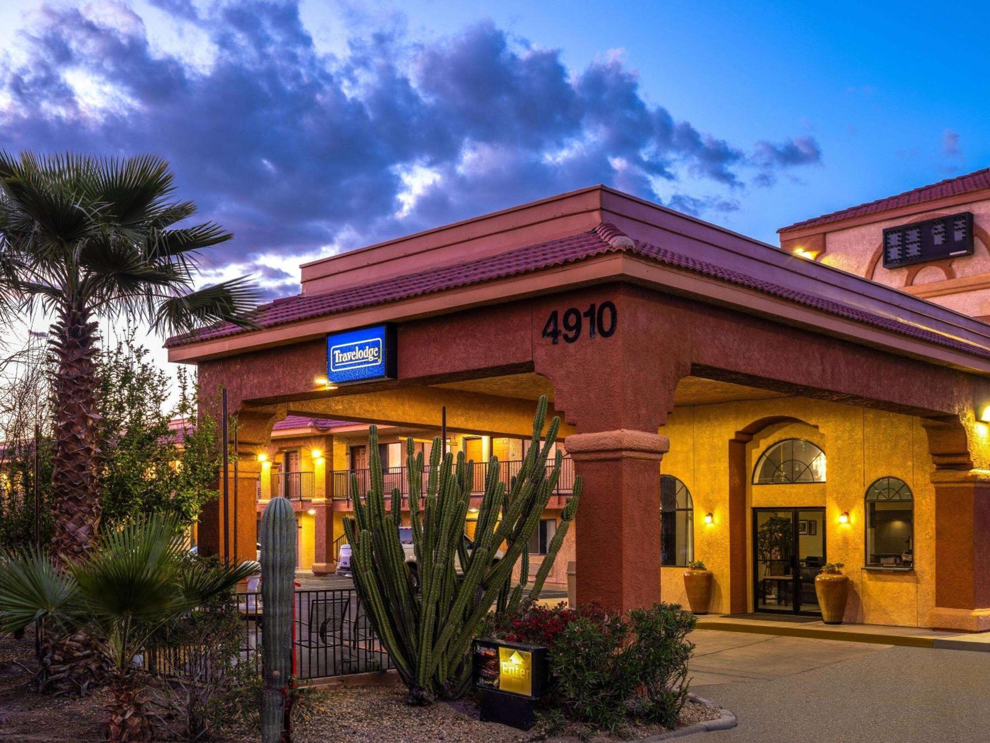 Travelodge By Wyndham Az 2*