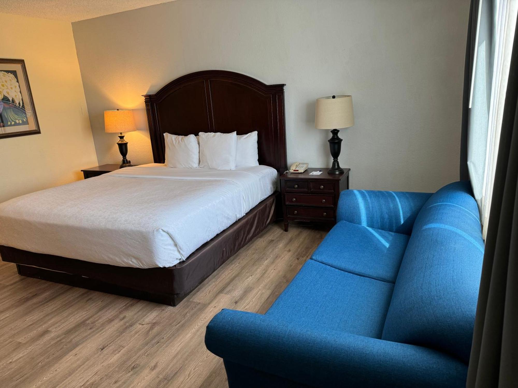 Hotel Americana 4*