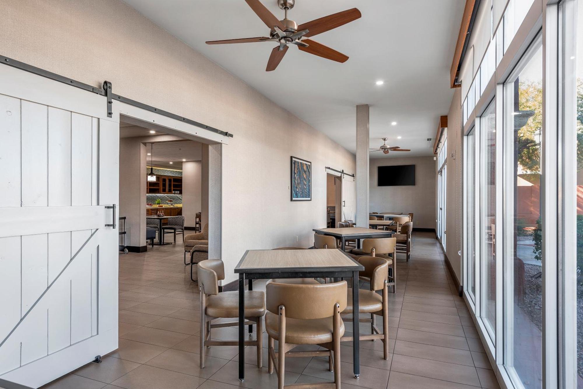 Hyatt Place Phoenix - Fashion Center Chandler