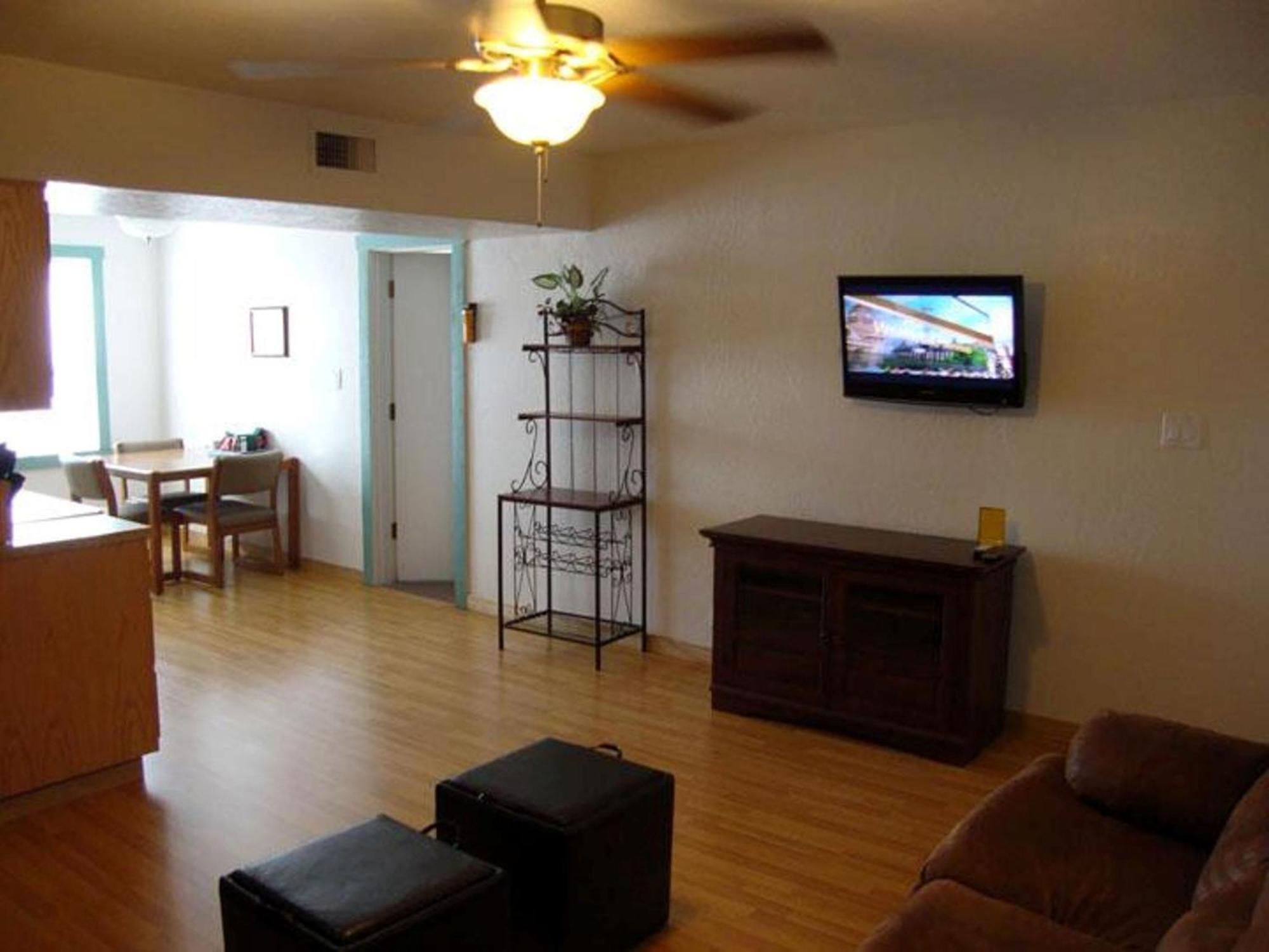 Roundhouse 3* Pinetop-Lakeside