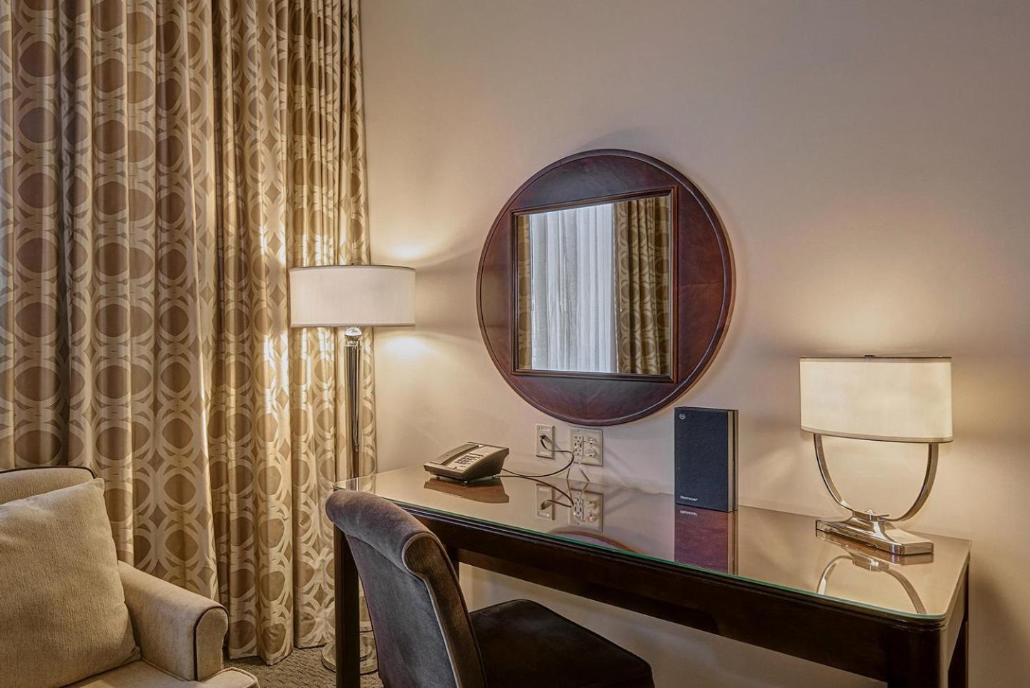 Hotel Sheraton At Wrigleyville West