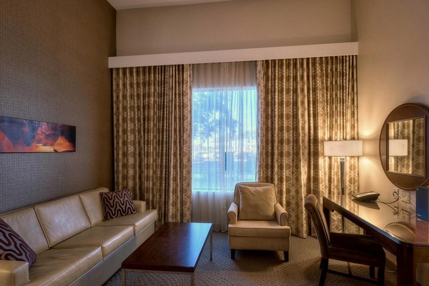 Hotel Sheraton At Wrigleyville West 4*