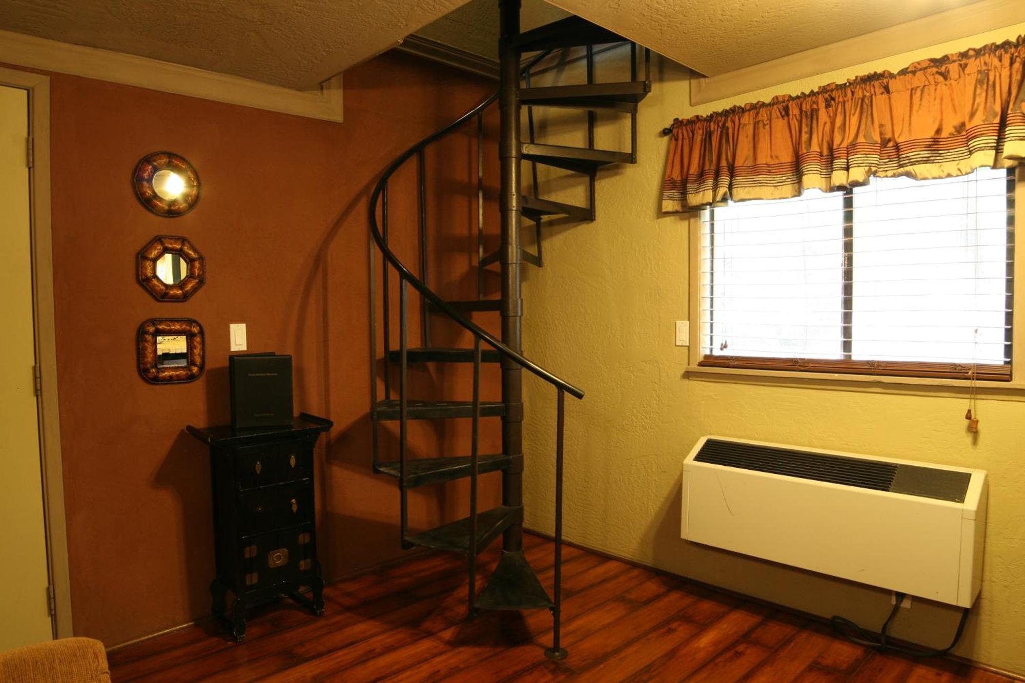Oak Creek Terrace