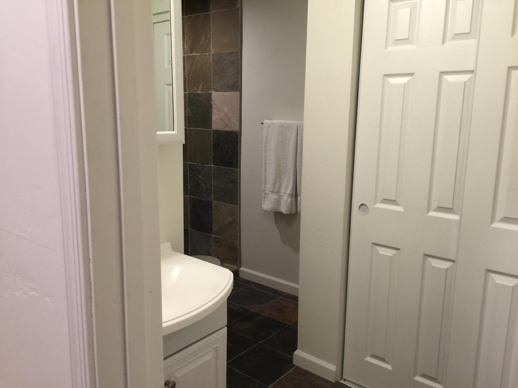 Harbour Motel 4*