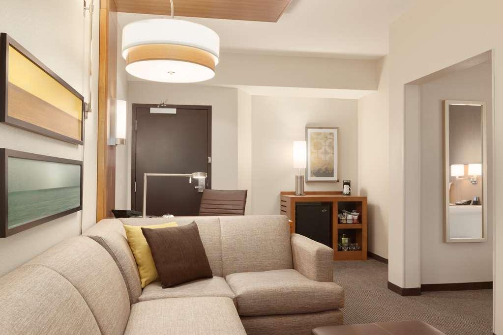 Hyatt Place Phoenix - Fashion Center 3*