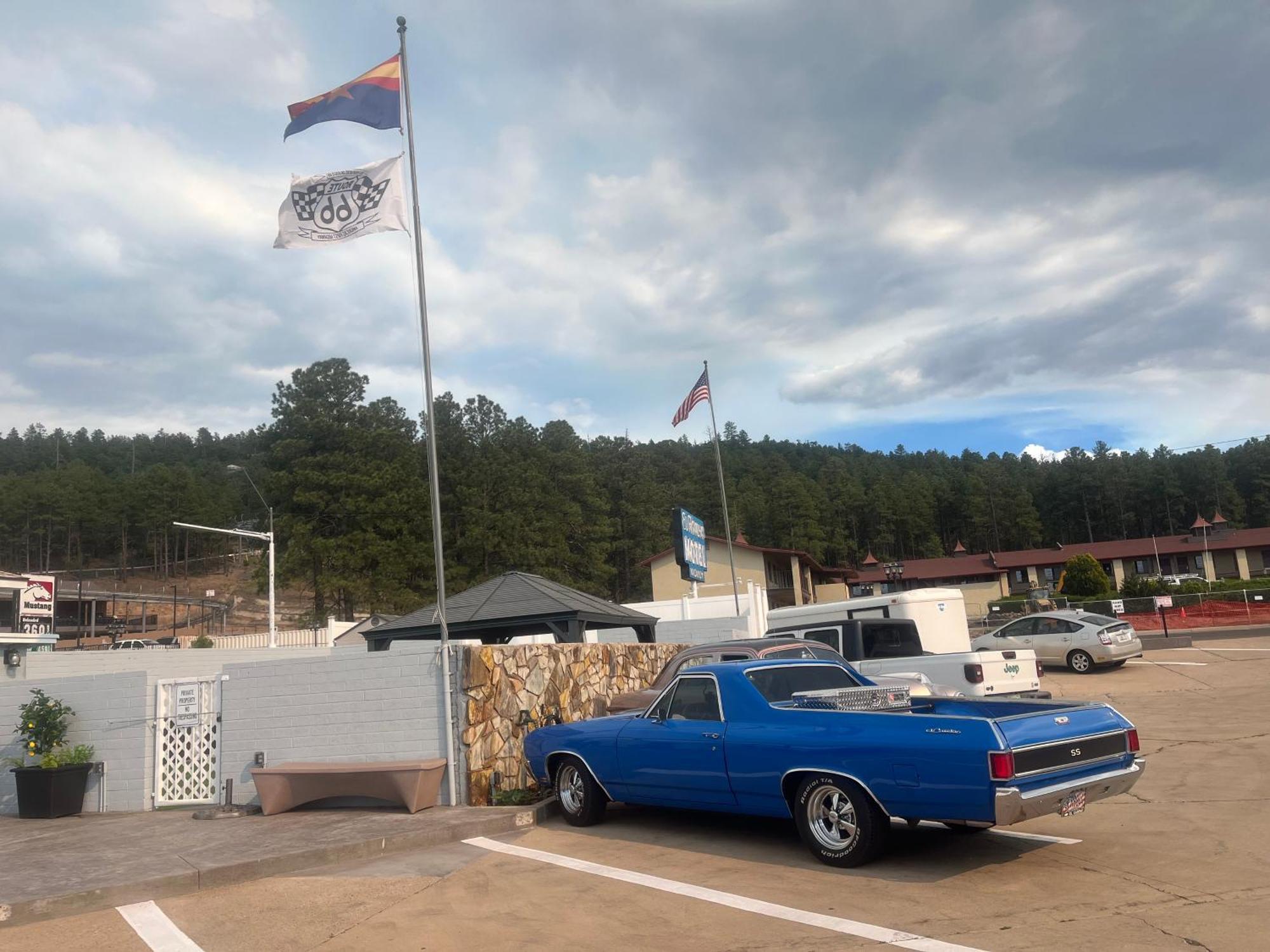 Motel El Rancho 3*