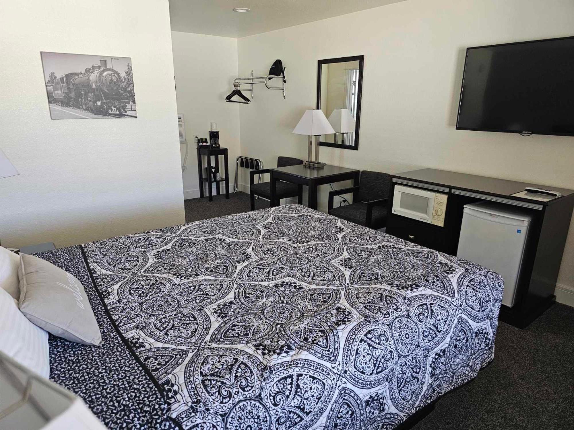 Motel El Rancho 3*