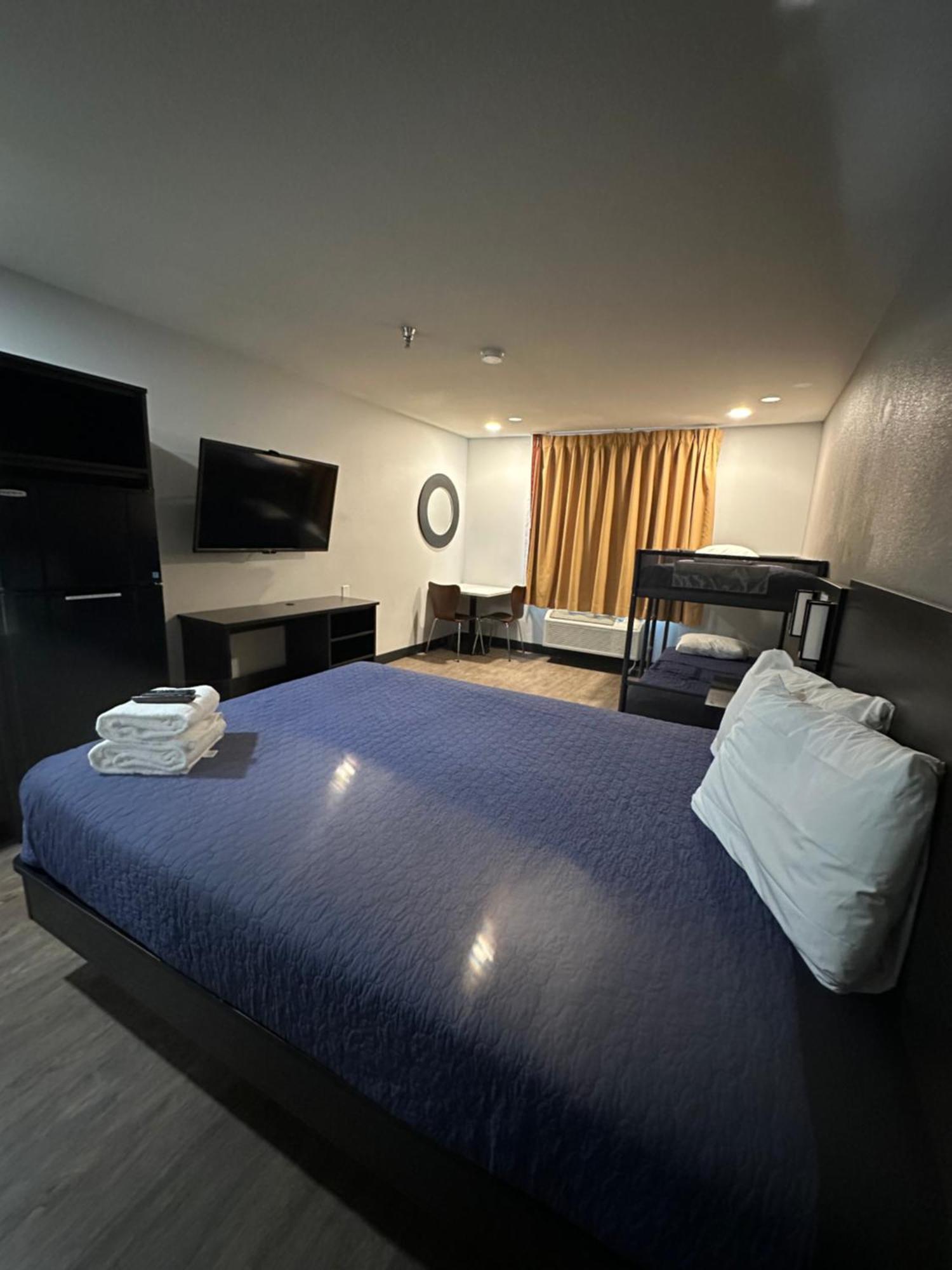 Hotel Pinetop Studio Suites