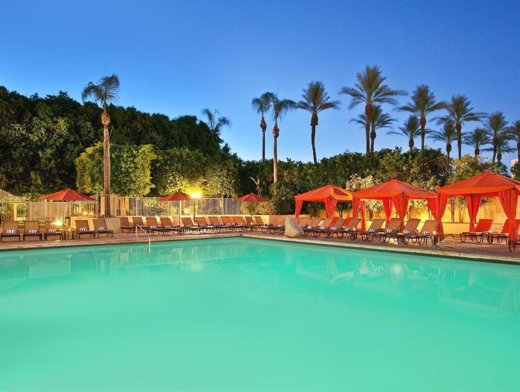 Hotel Sheraton Crescent 3*