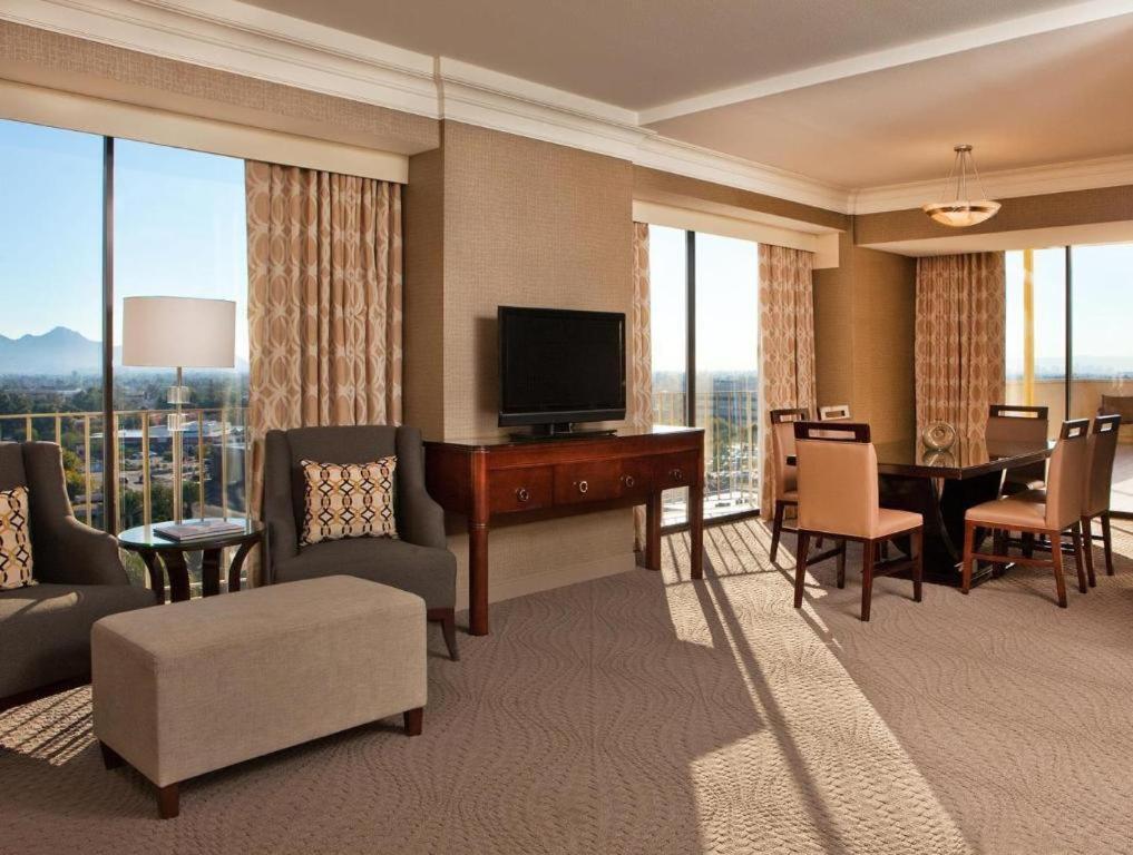 Sheraton Crescent