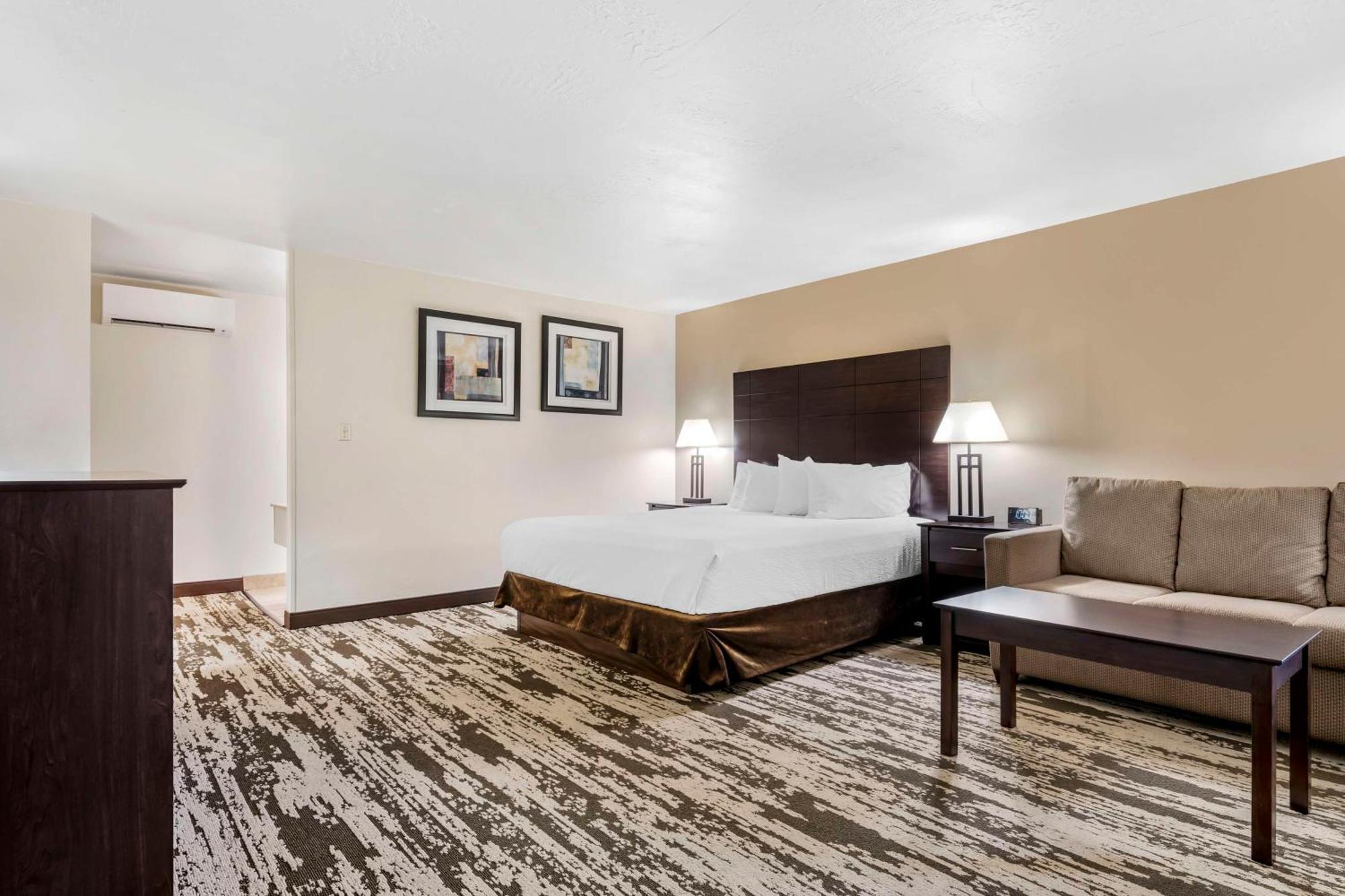 Western Prescottonian Hotel 3*