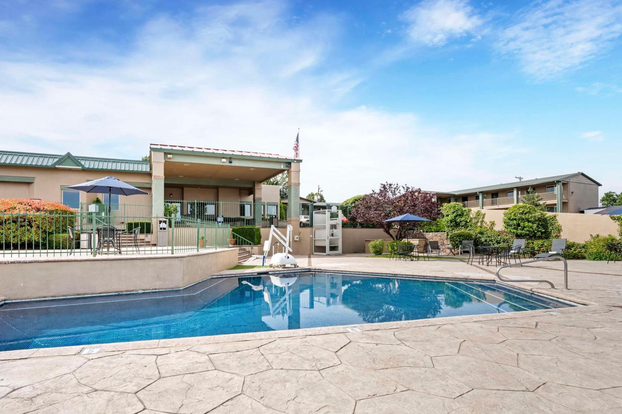 Hotel Western Prescottonian 3*