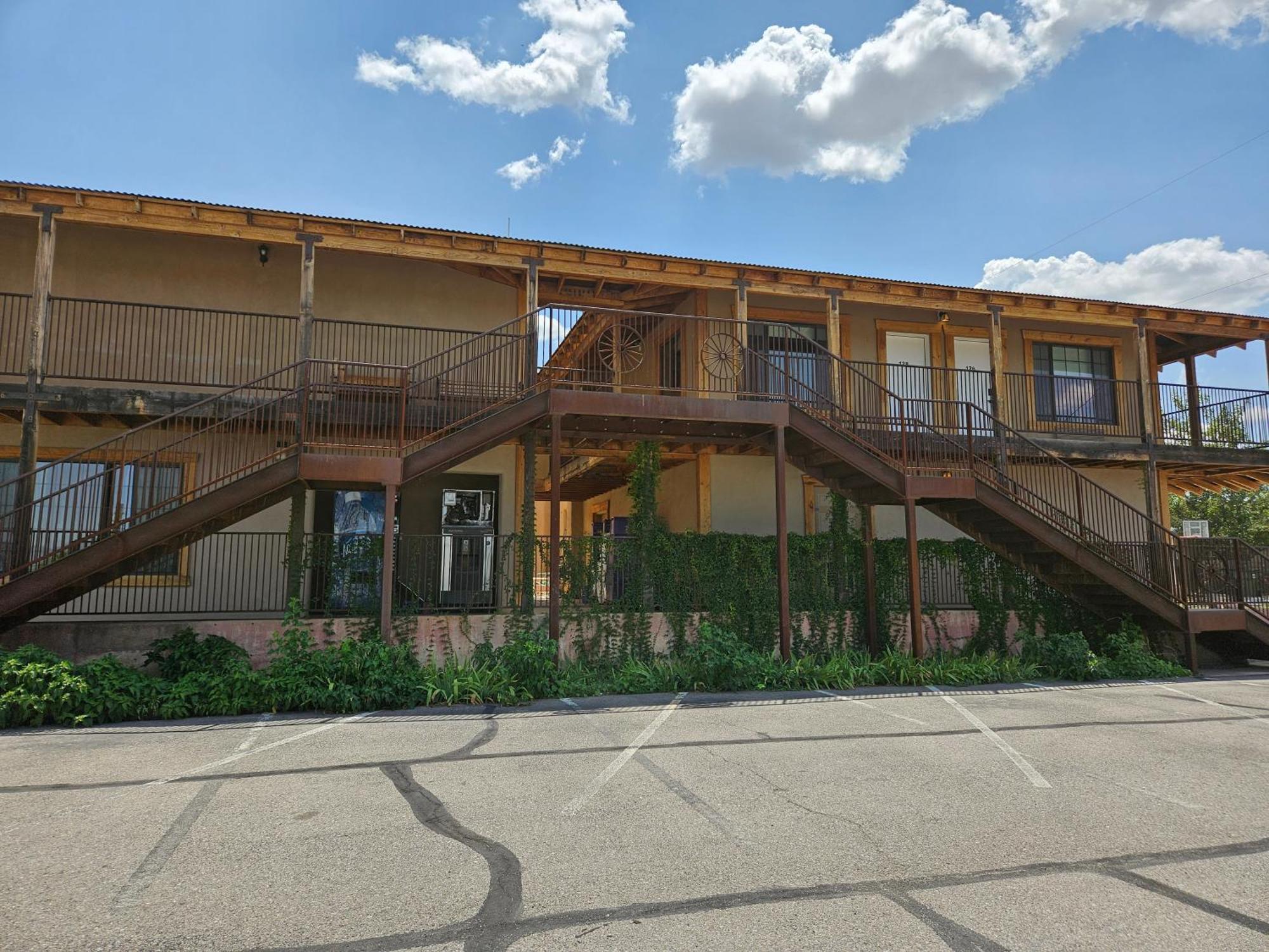 Hotel Tombstone Motel