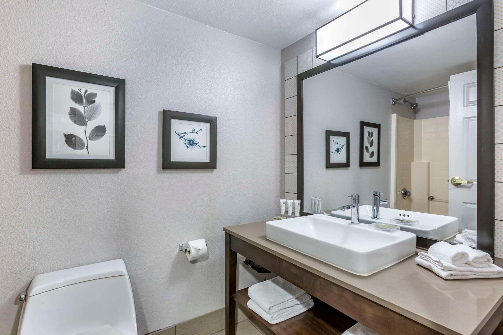 Country & By Radisson, Mesa, Az Hotel 3*