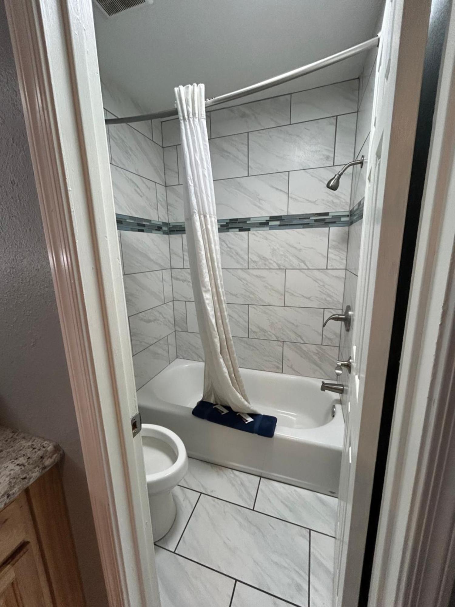 Motel Sierra 2*