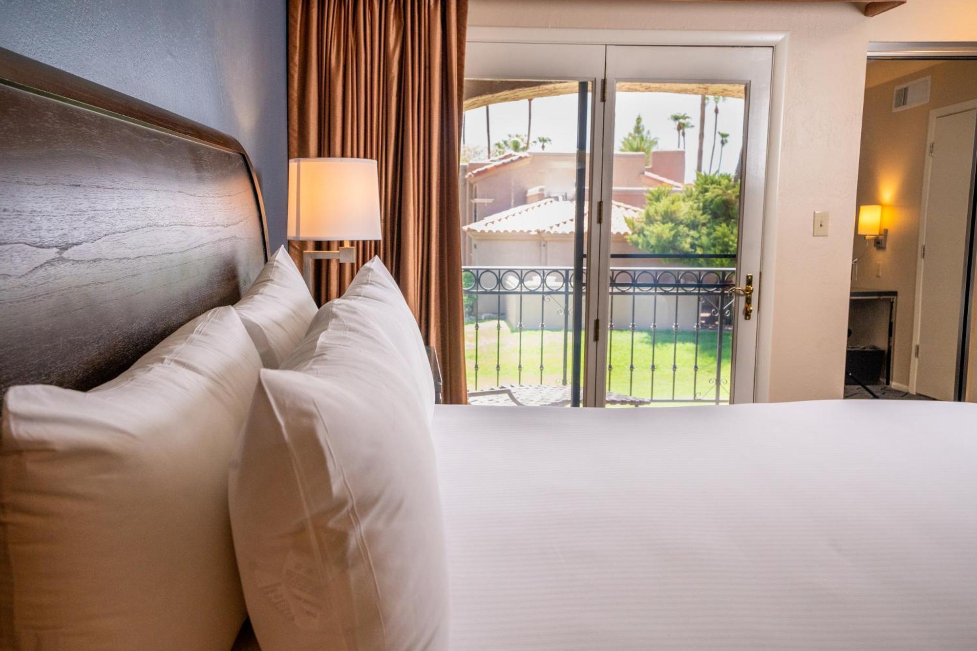 The Scottsdale Plaza & Paradise Valley