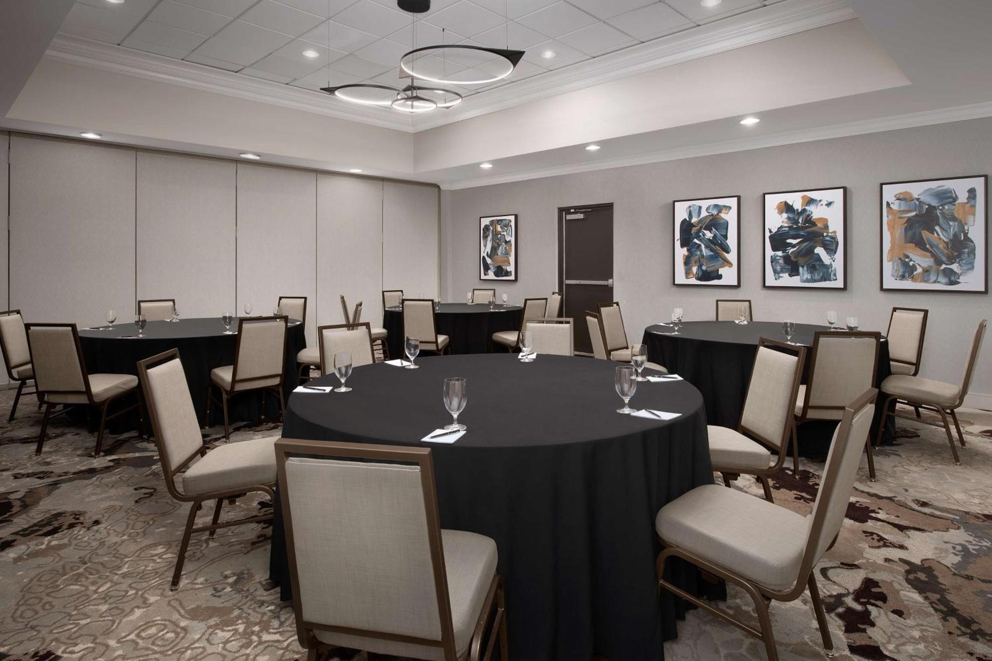 Hilton Phoenix Hotel Chandler
