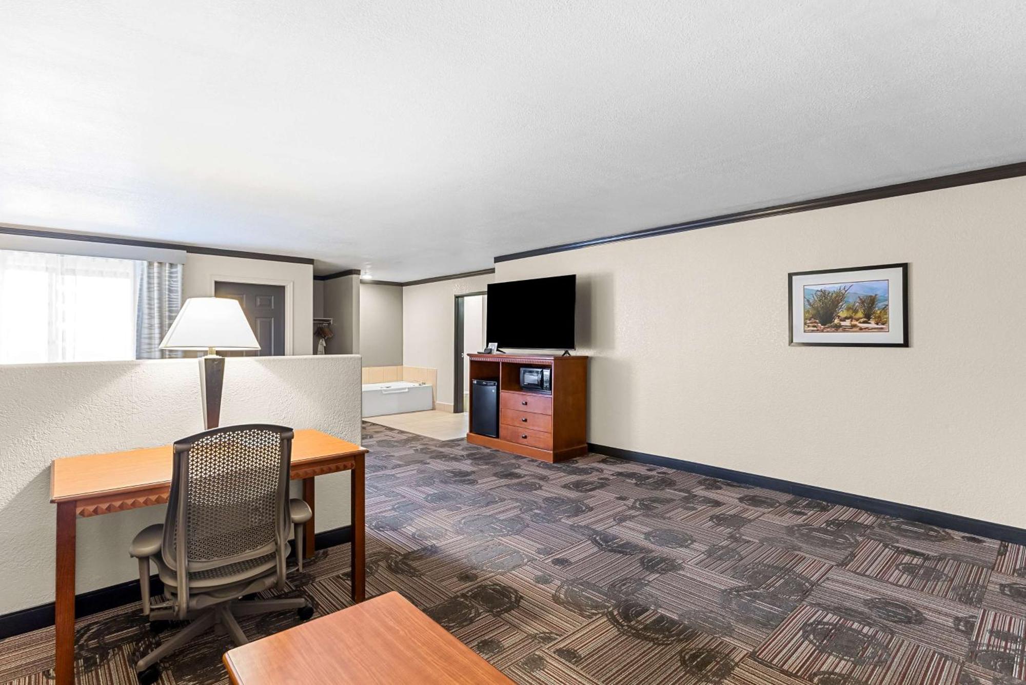 Western Hotel Apache Junction