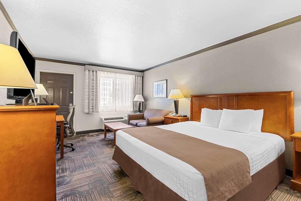 Western Hotel 3*