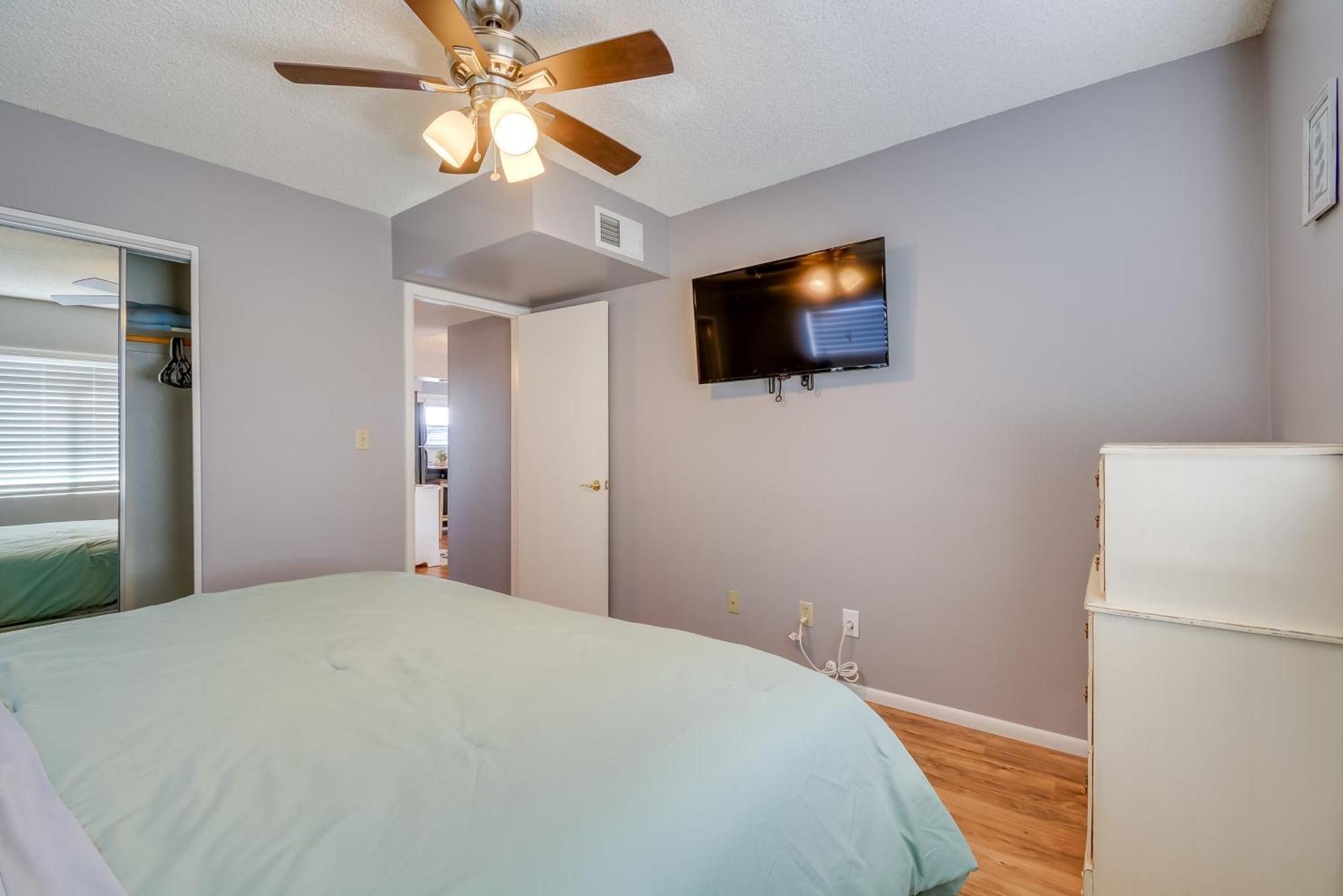 Less Than 1 Mi To Whiskey Row Pets Welcome Apartment *