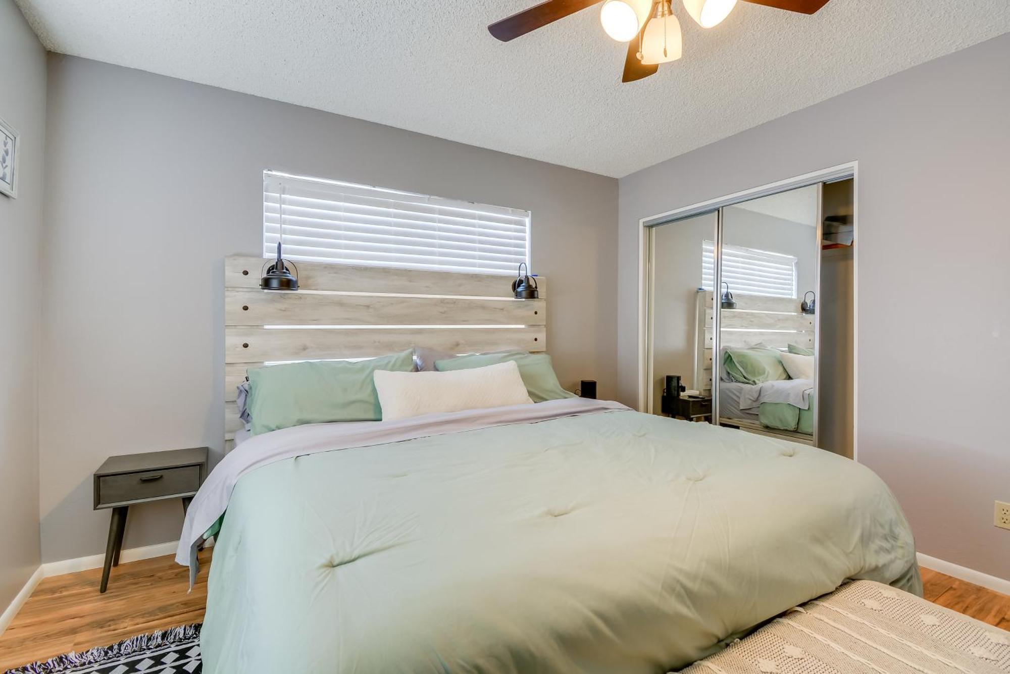 Less Than 1 Mi To Whiskey Row Pets Welcome Apartment