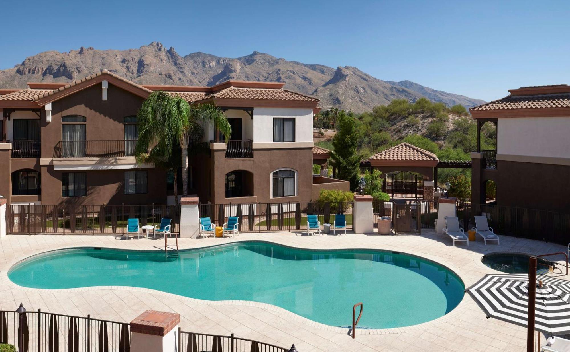 Hotel Embassy - Paloma Village