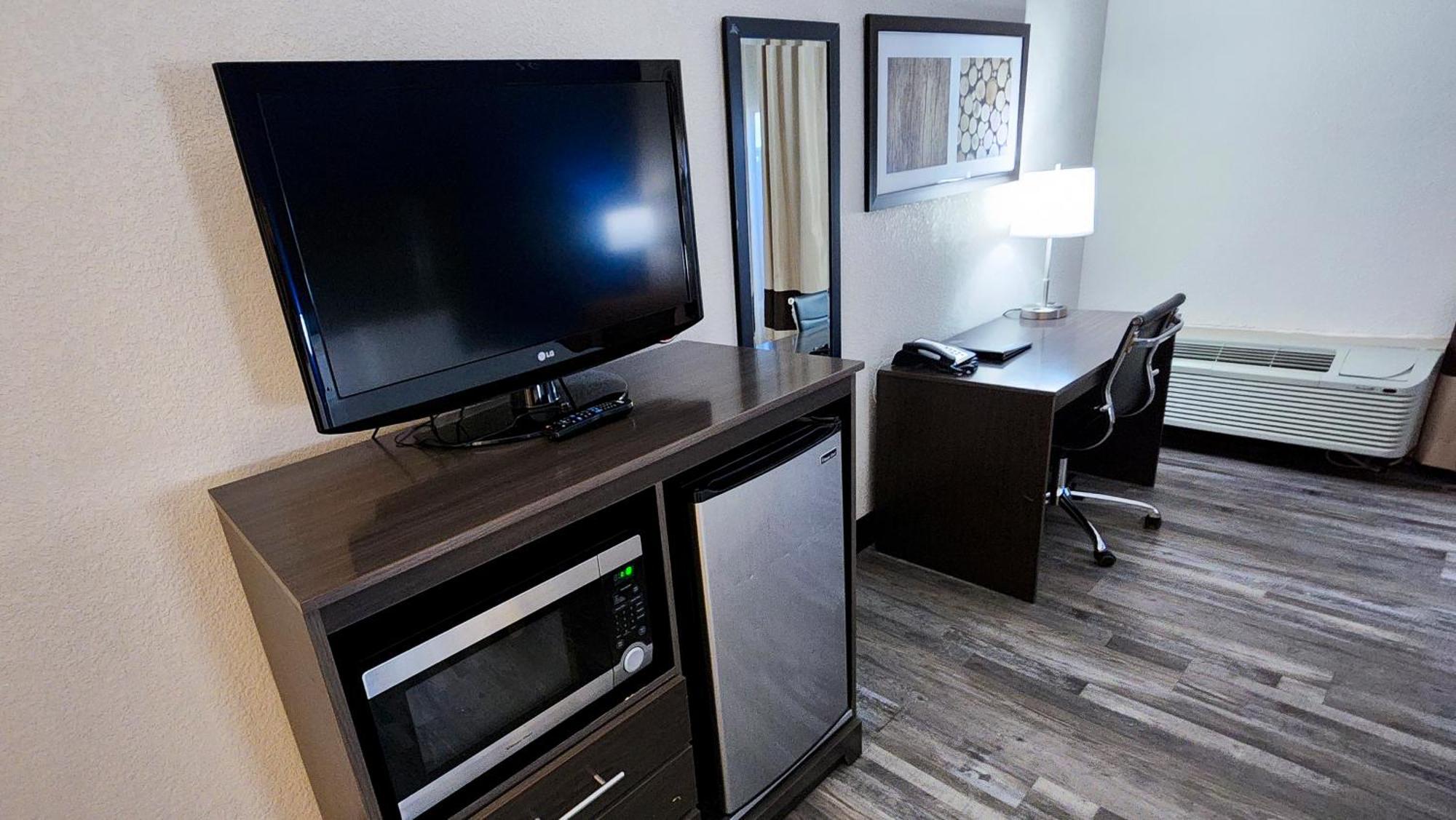 Hotel Baymont By Wyndham 2*