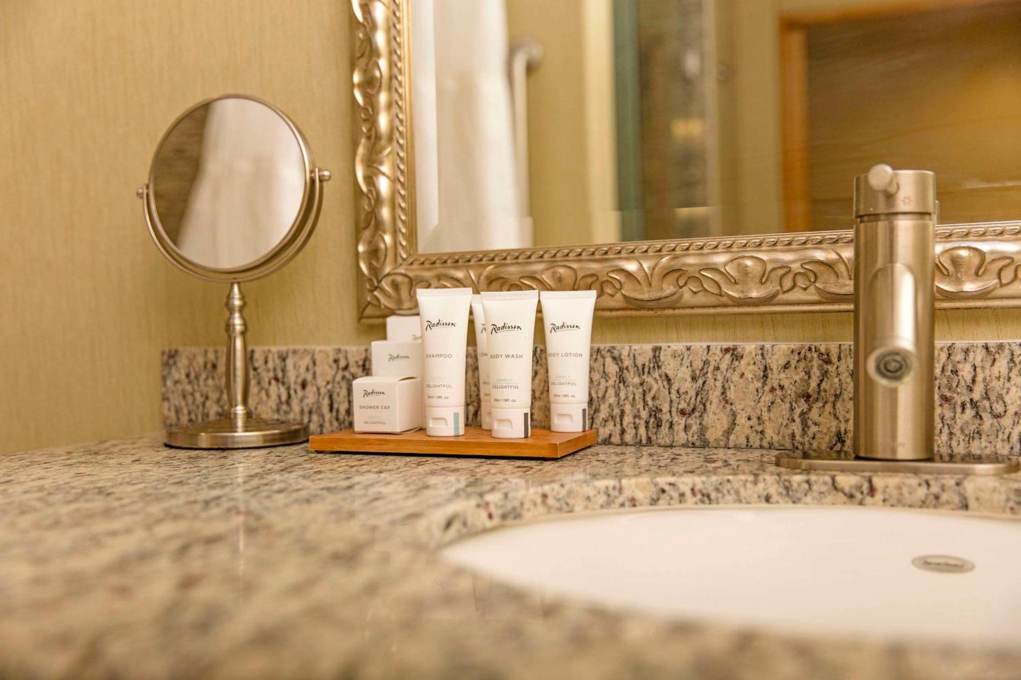 Radisson Hotel 3*