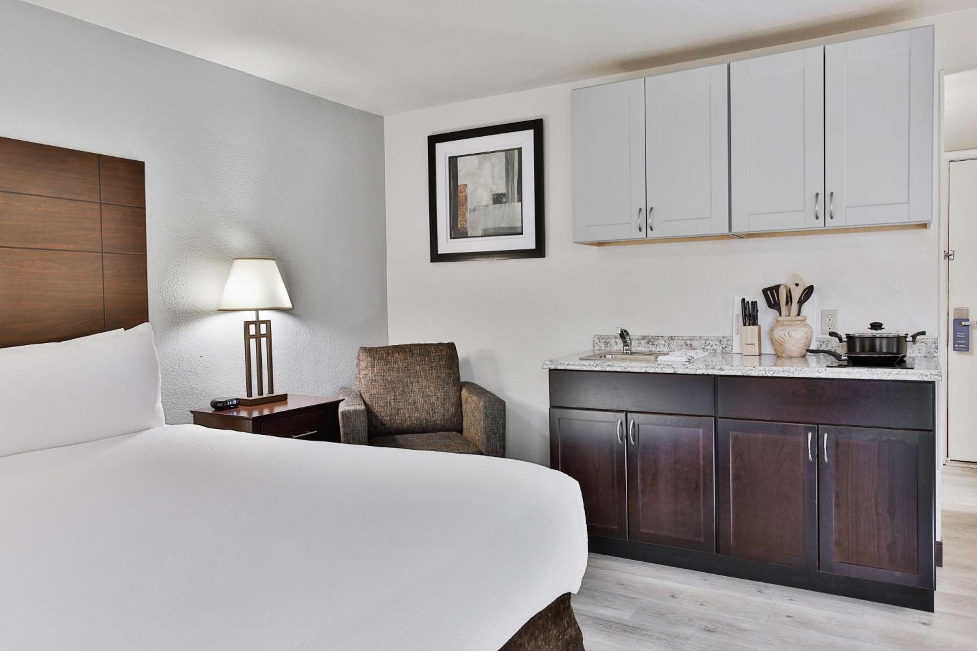 Western Prescottonian Hotel 3*