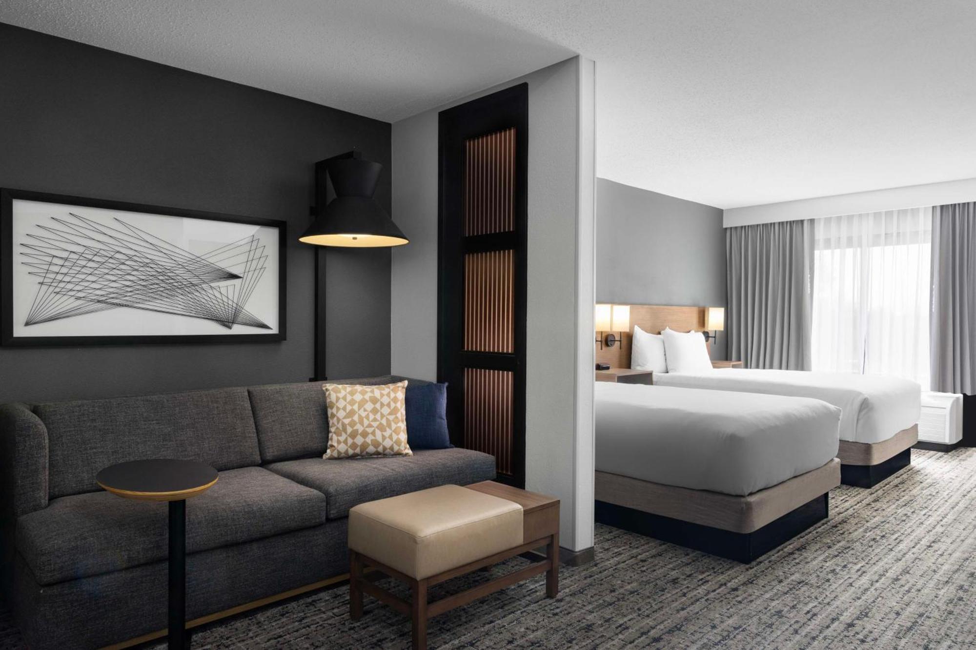 Hotel Hyatt Place Phoenix Airport 3*