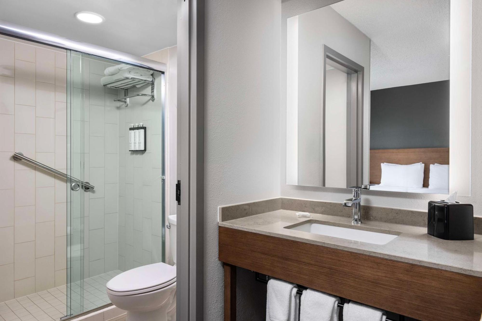 Hyatt Place Phoenix Airport Hotel 3*