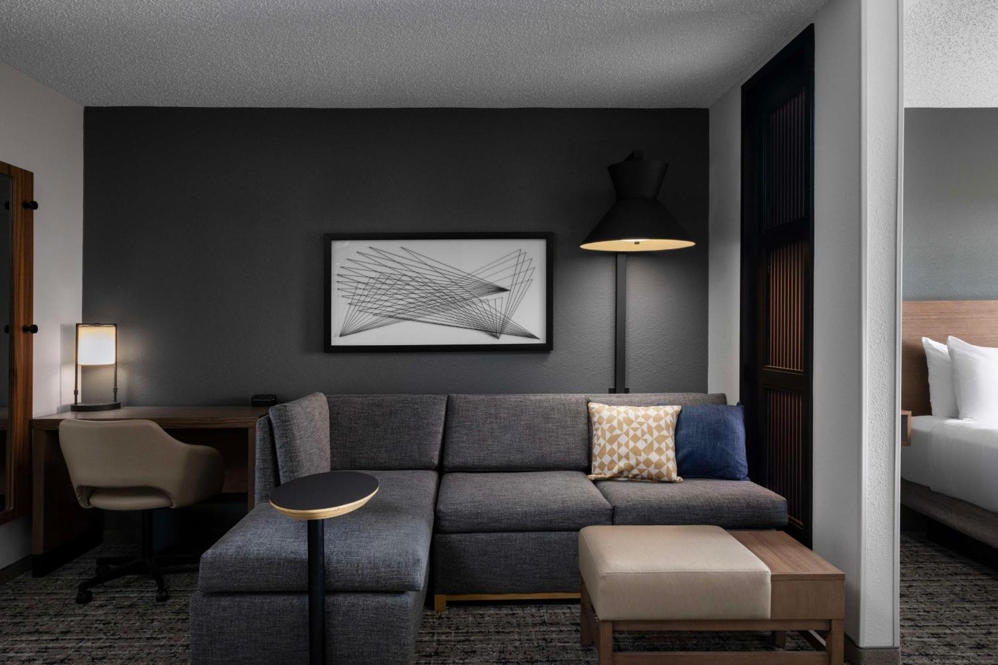 Hotel Hyatt Place Phoenix Airport 3*