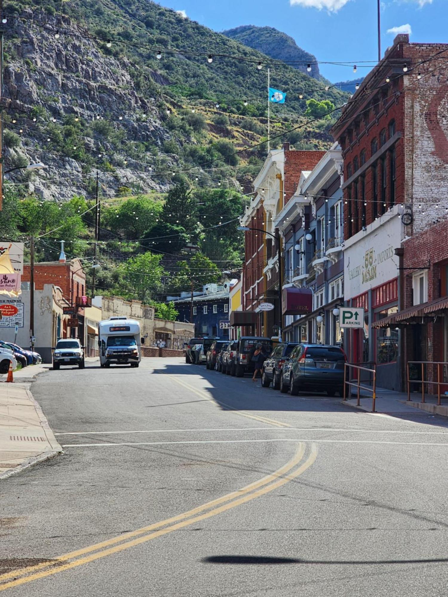 Country house Full House Or Studio Suite With Breath Taking Views In Old Bisbee