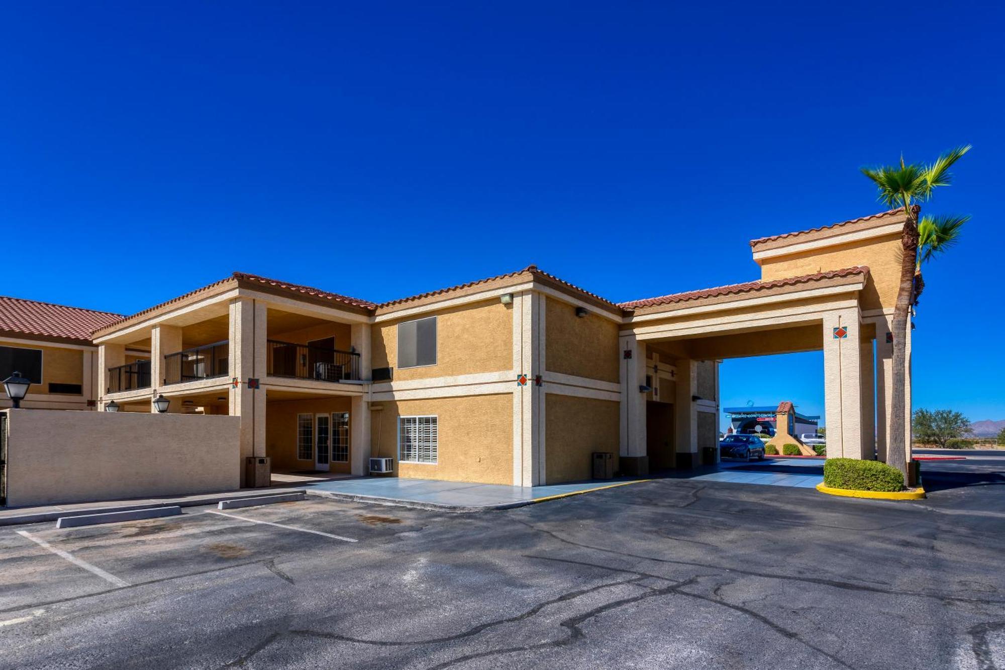 Hotel Baymont By Wyndham 2*