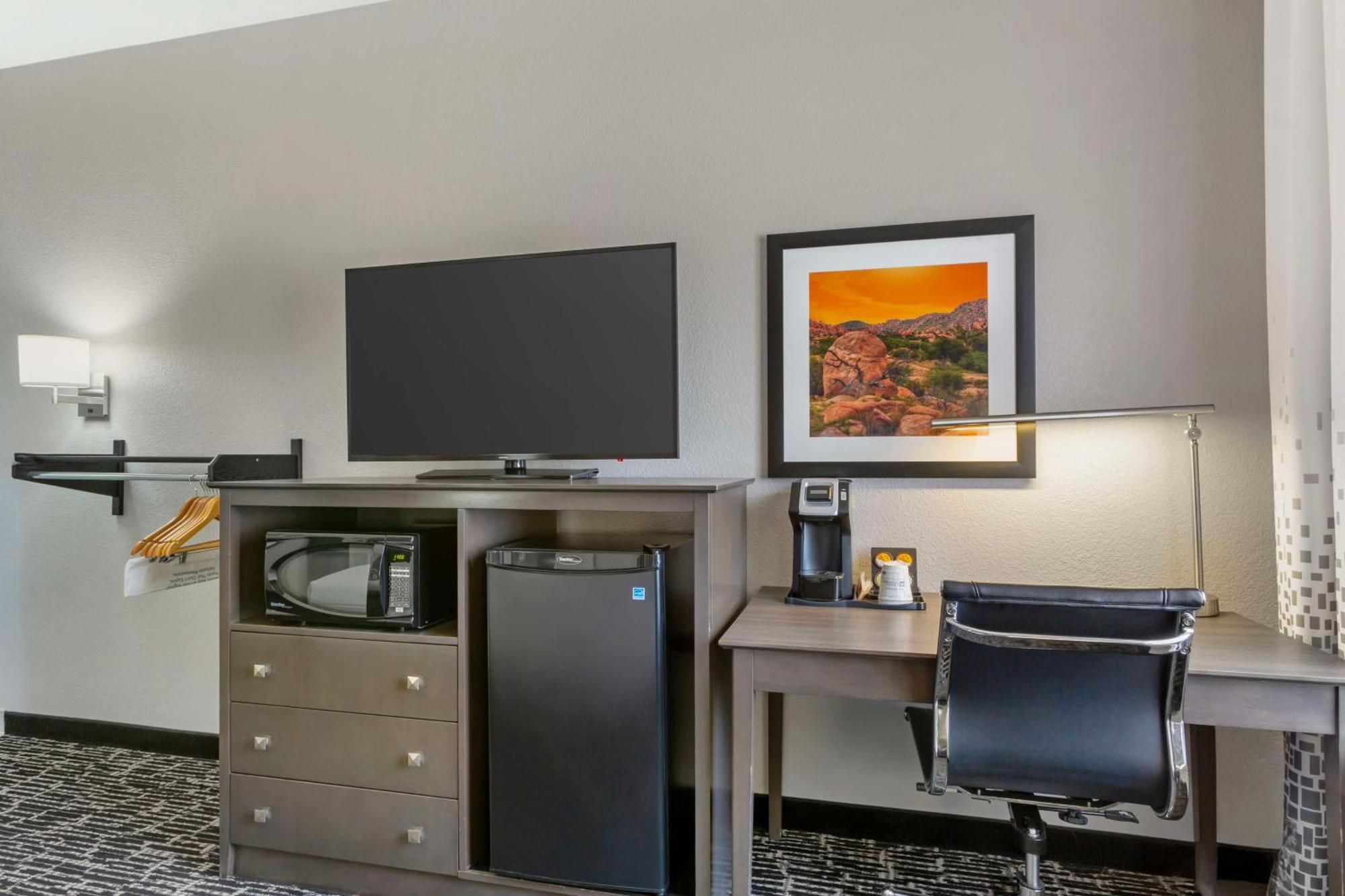 Western Sun Canyon Hotel