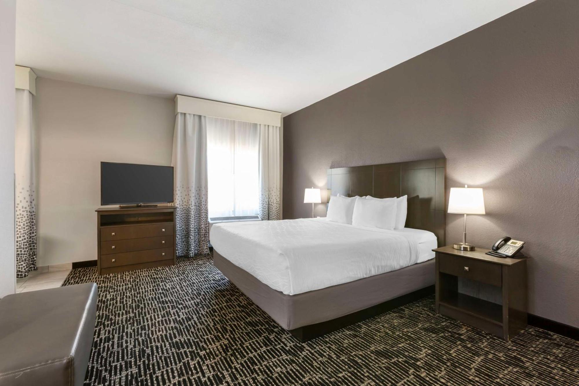 Western Sun Canyon Hotel