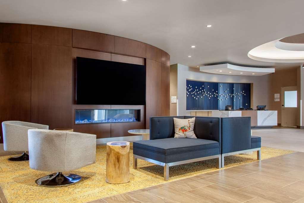 Cambria Phoenix - Fashion Center Hotel