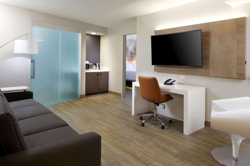 Cambria Phoenix - Fashion Center Hotel 4*