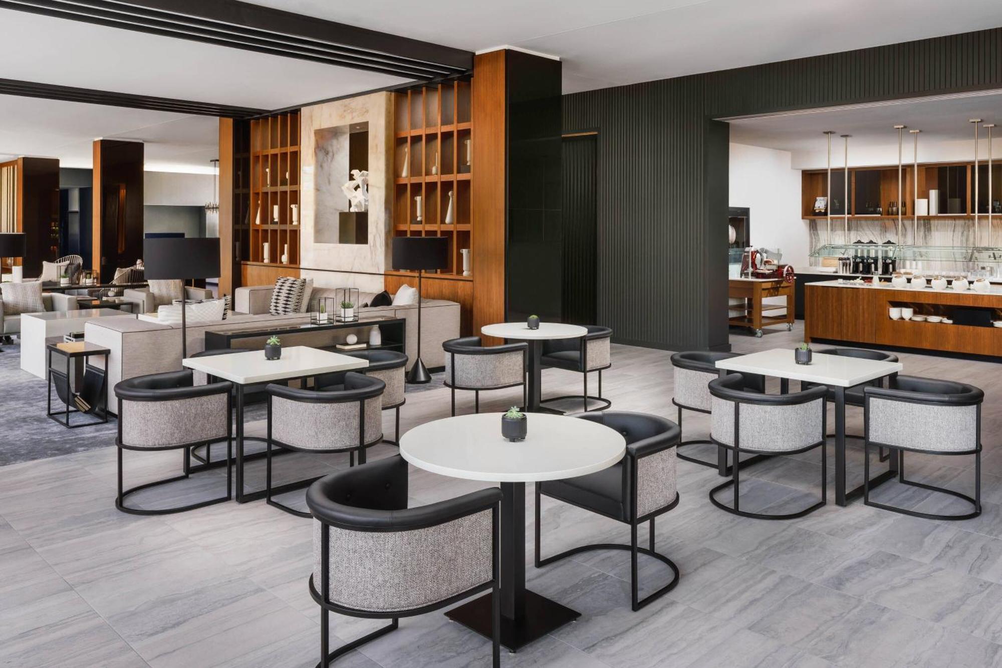 Hotel Ac By Marriott Scottsdale North