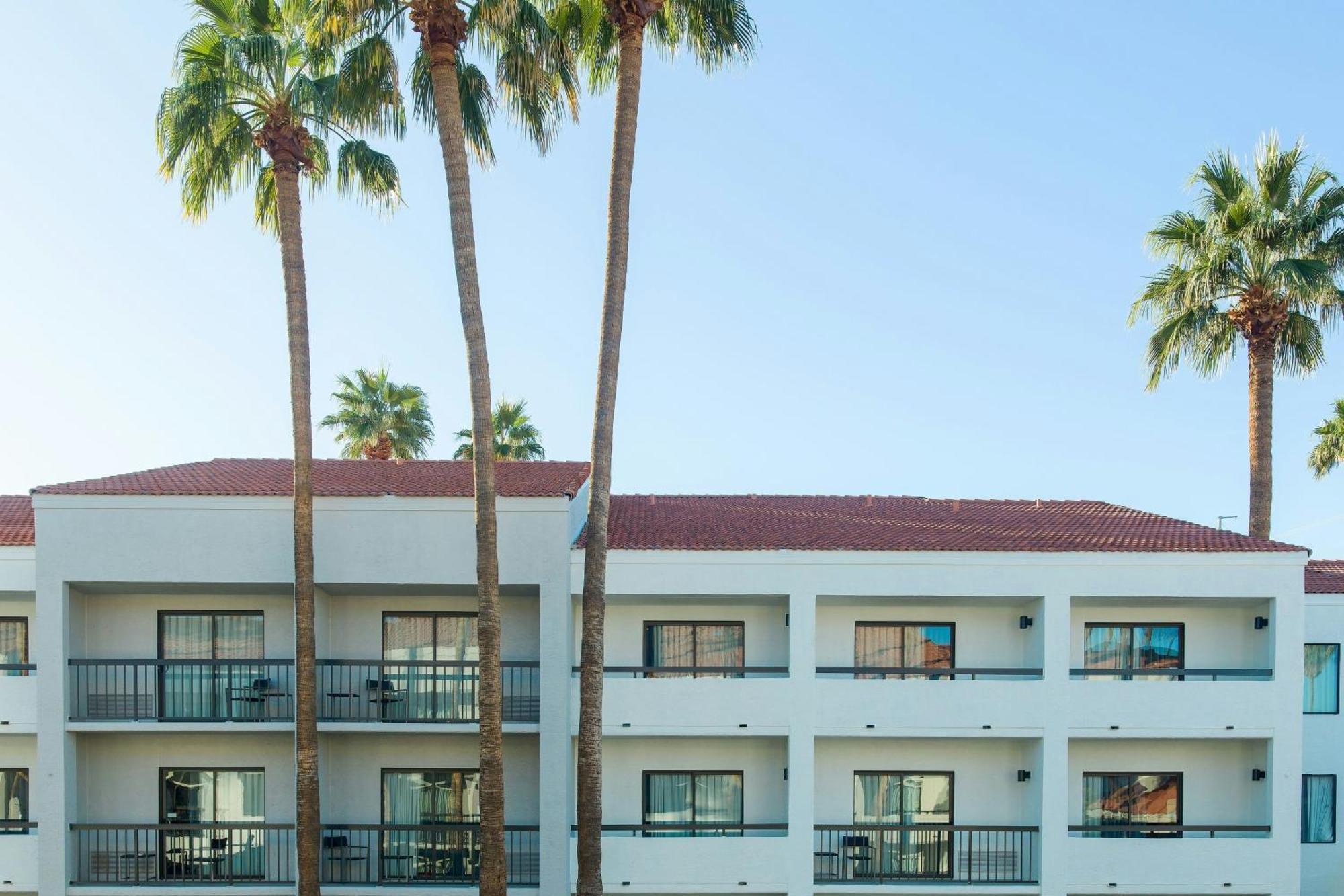 Hotel Courtyard By Marriott North Phoenix