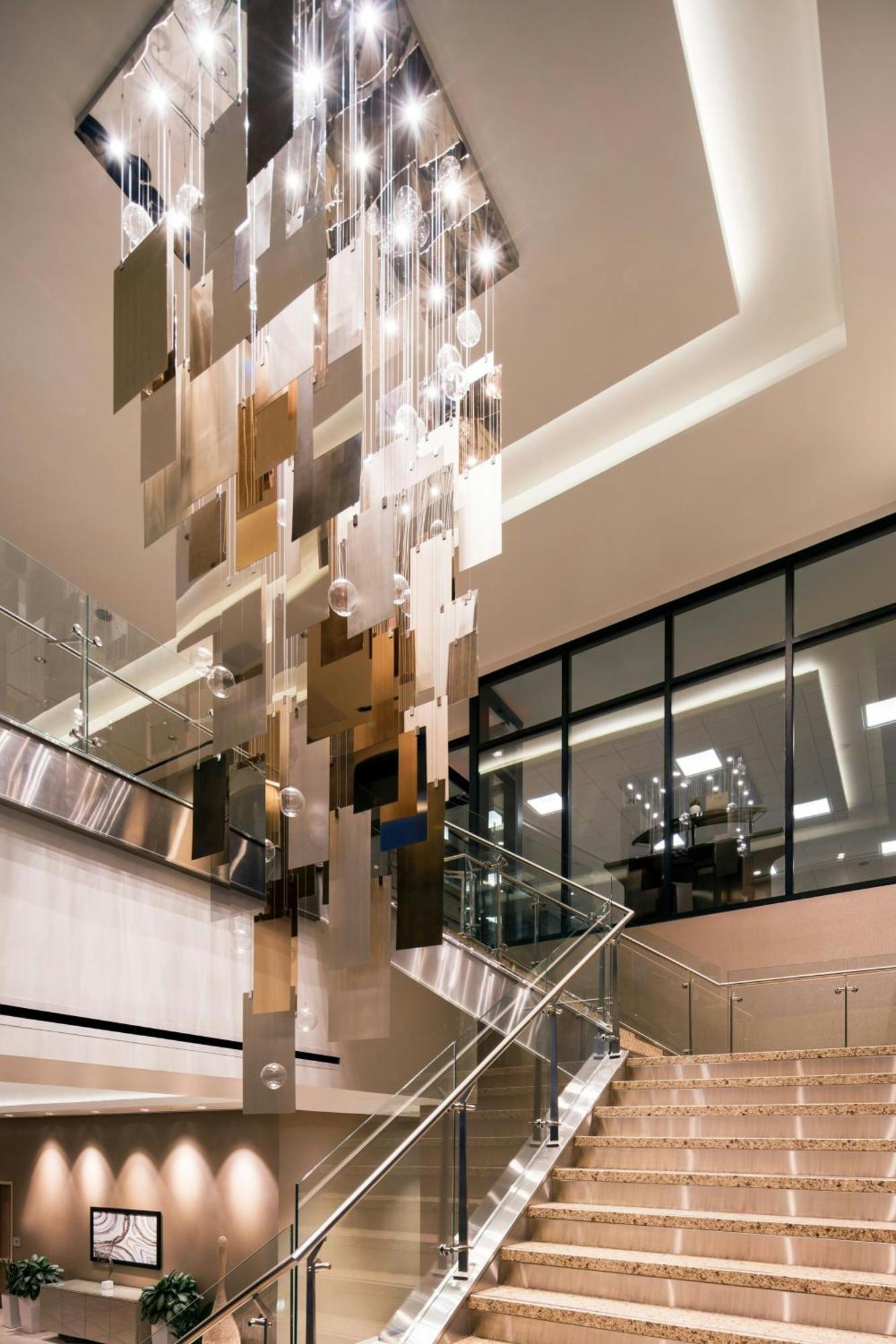 Courtyard By Marriott Downtown Hotel