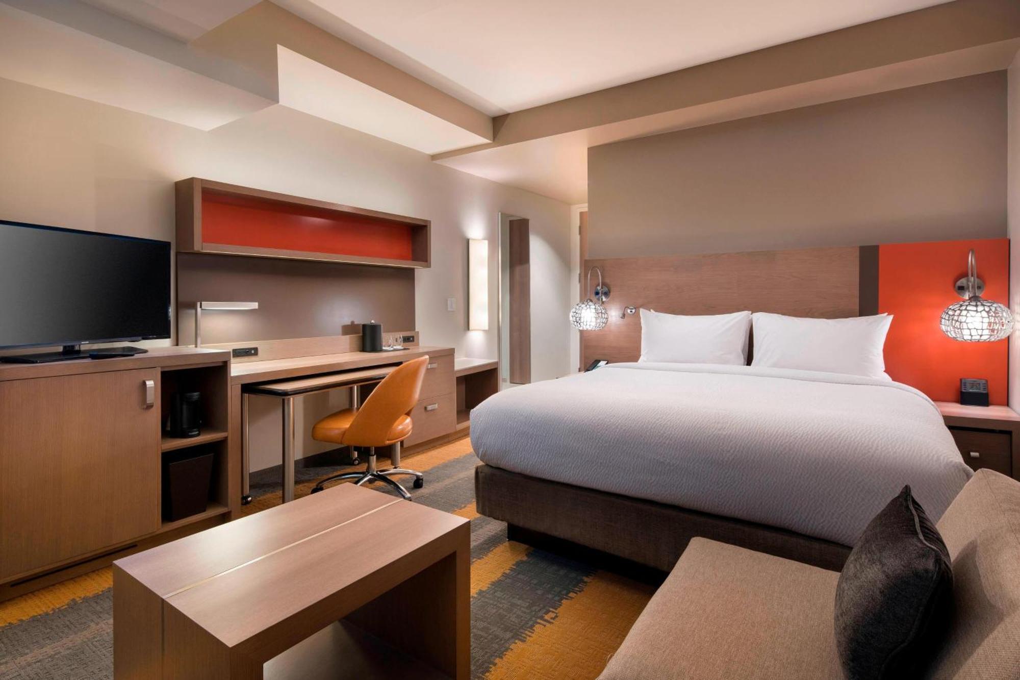 Hotel Courtyard By Marriott Downtown 3*