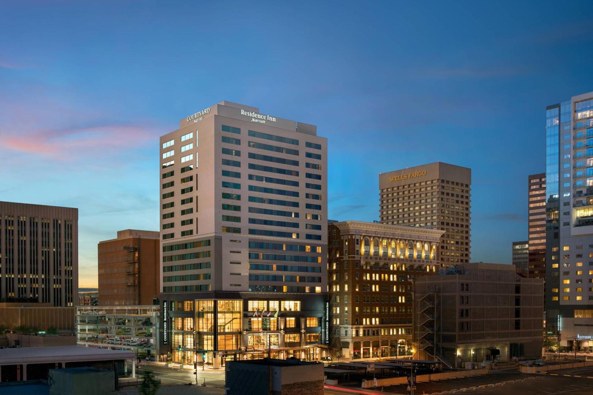 Hotel Courtyard By Marriott Downtown