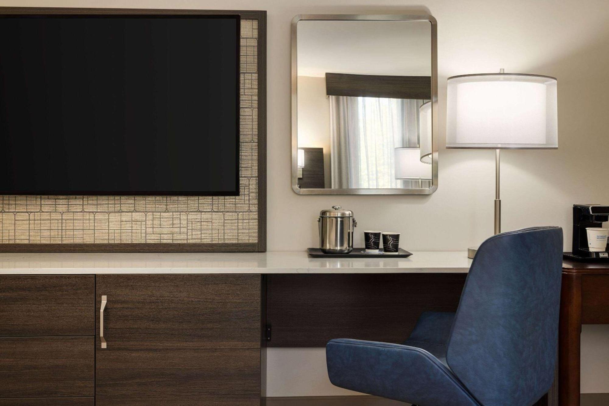 Wyndham Phoenix Airport - 3* Tempe