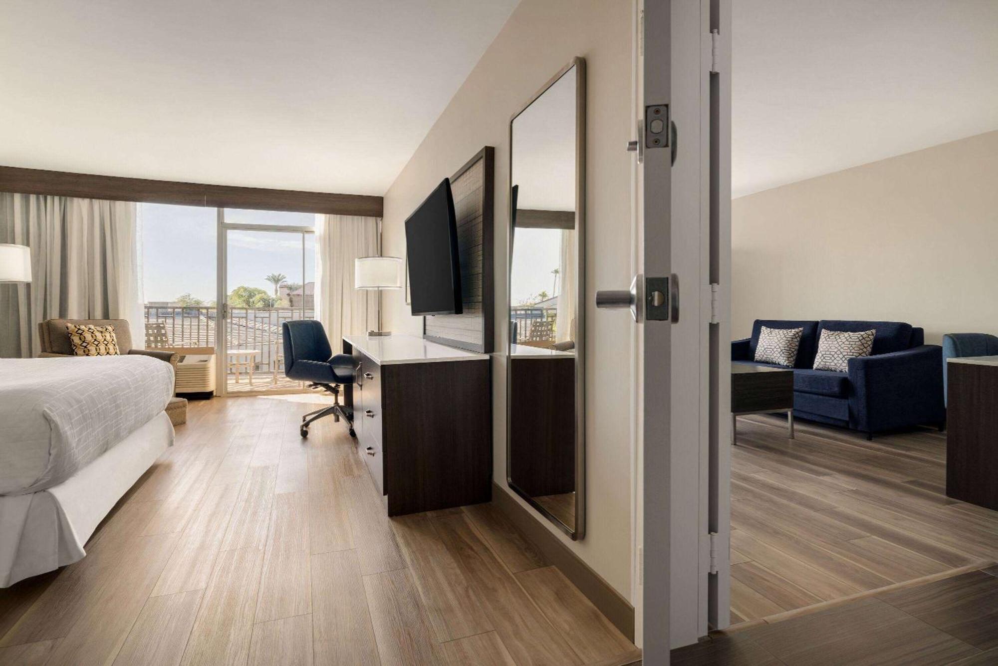 Wyndham Phoenix Airport - Hotel 3*